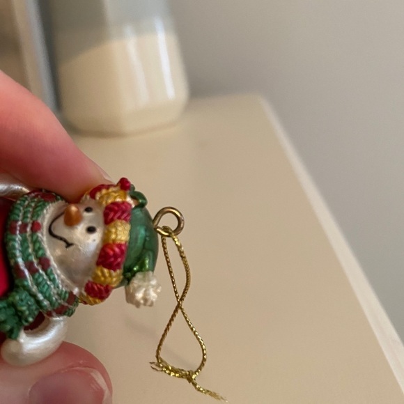𝅺VICTORIA Jingle Ornament - Picture 2 of 4